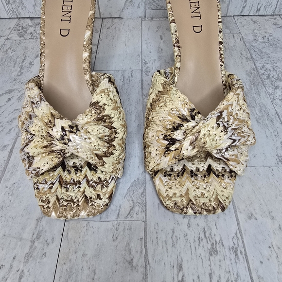 Silent D for Anthropologie Katia Wedges - Picture 6 of 11